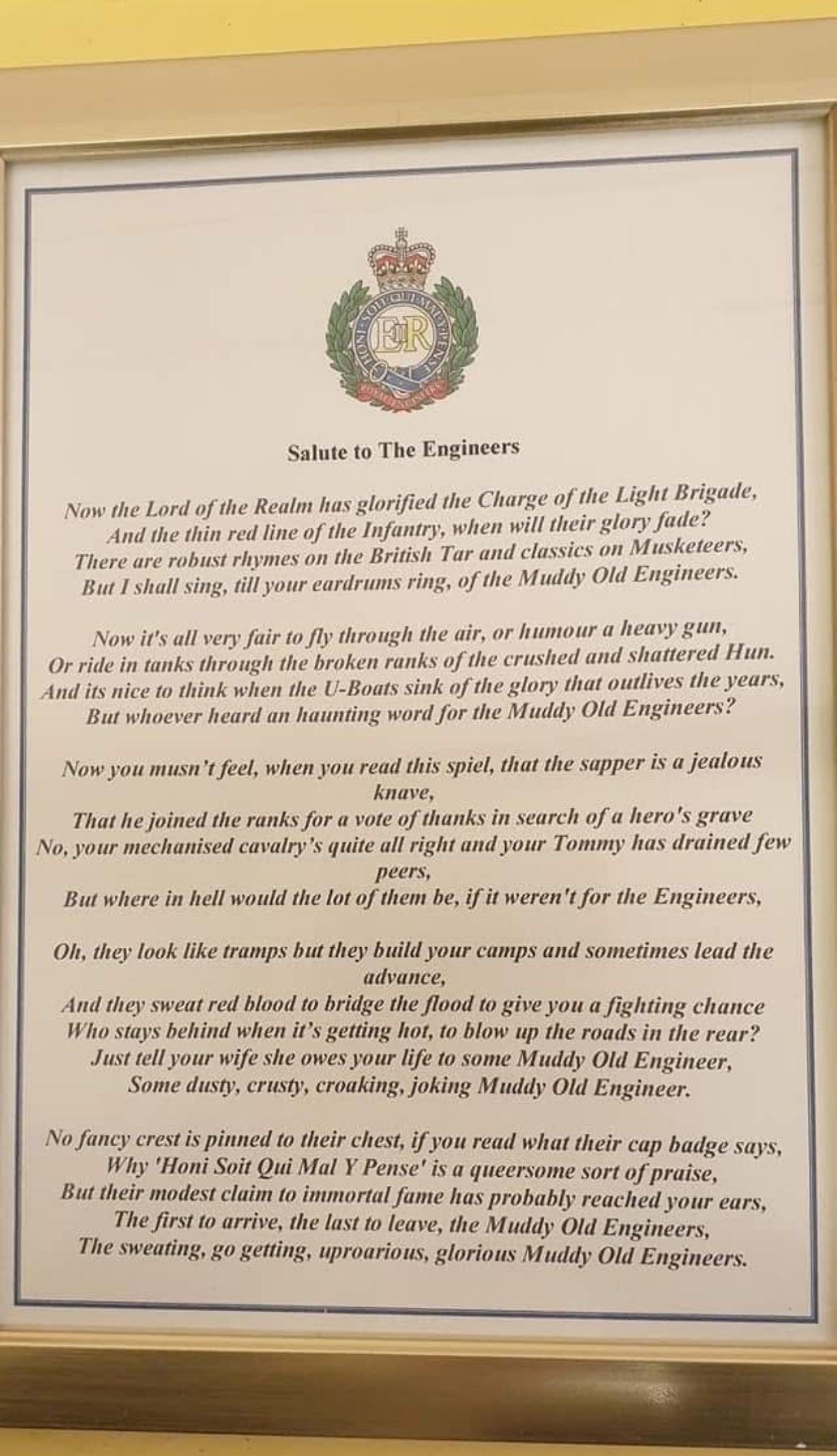 Salute To The Royal Engineers RE Sappers Framed Gift.