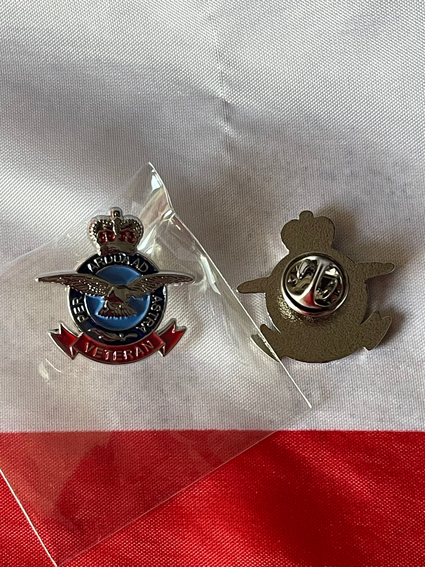 RAF Royal Air Force Veterans Lapel Badge Free Post