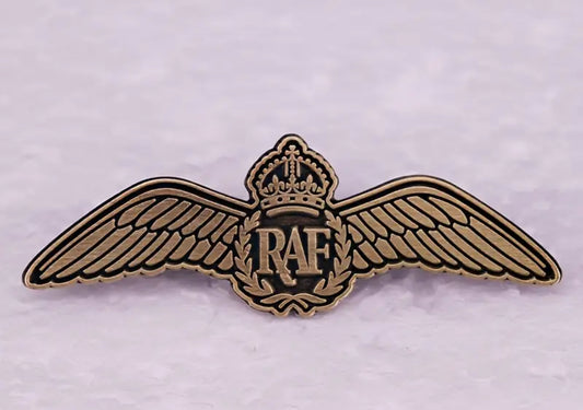 Gold Tone Royal Air Force RAF Pilot Wings Vintage Badge Pin FREEPOST