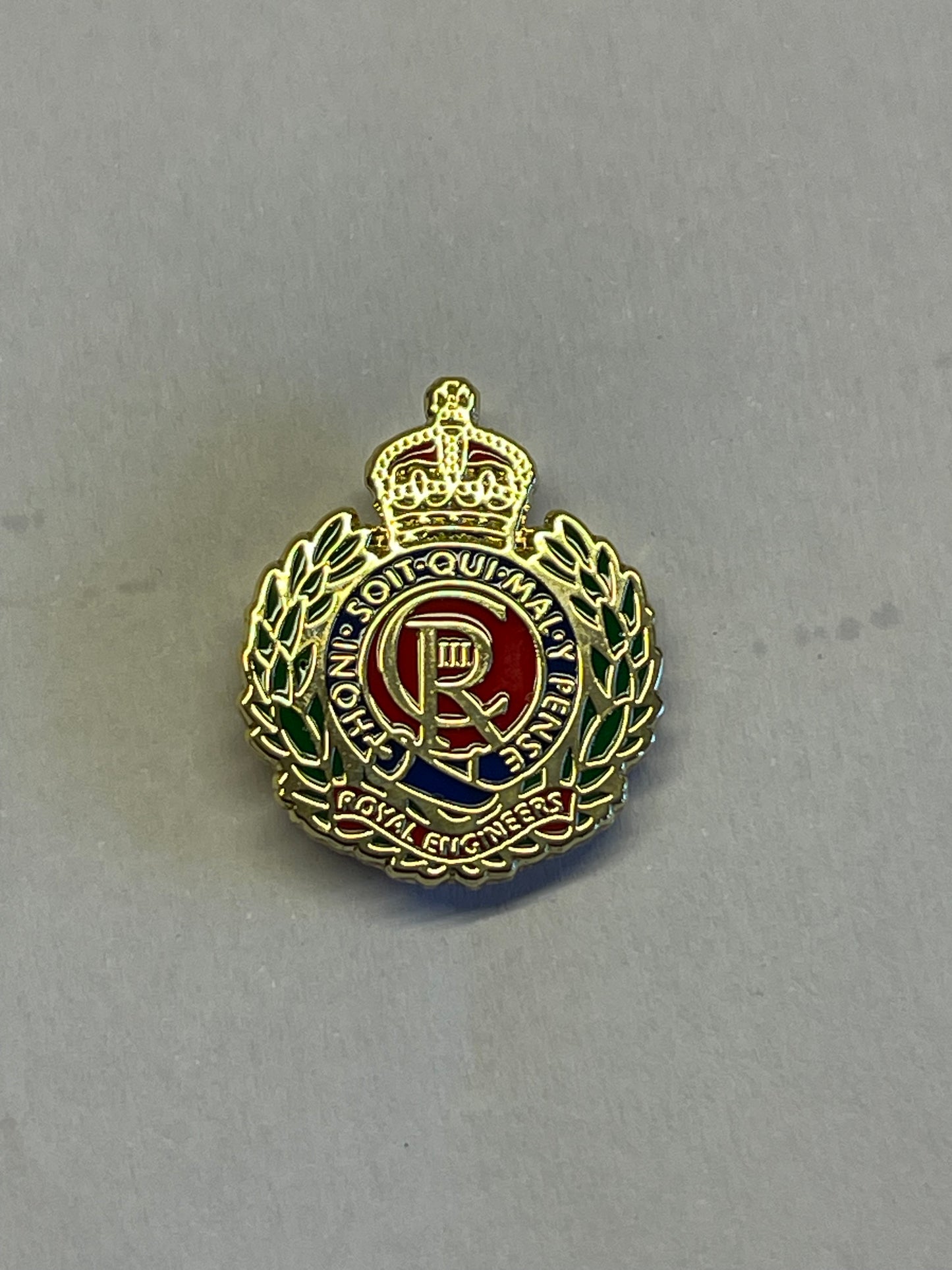 Royal Engineers Lapel badge 20mm kings