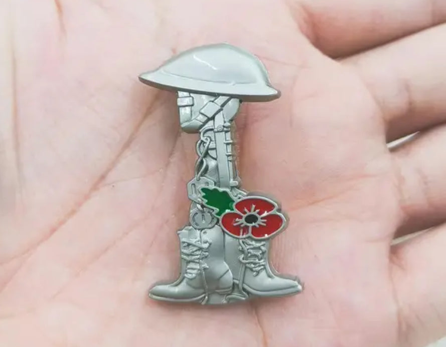 Remembrance Poppy Military Helmet Rifle Boots Lapel Pin Badge UK Stock